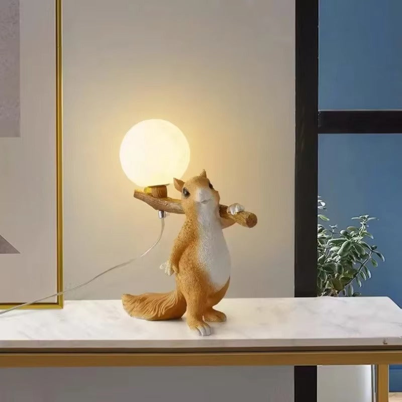 Creative Cartoon Resin Squirrel Mini Desk Lamp