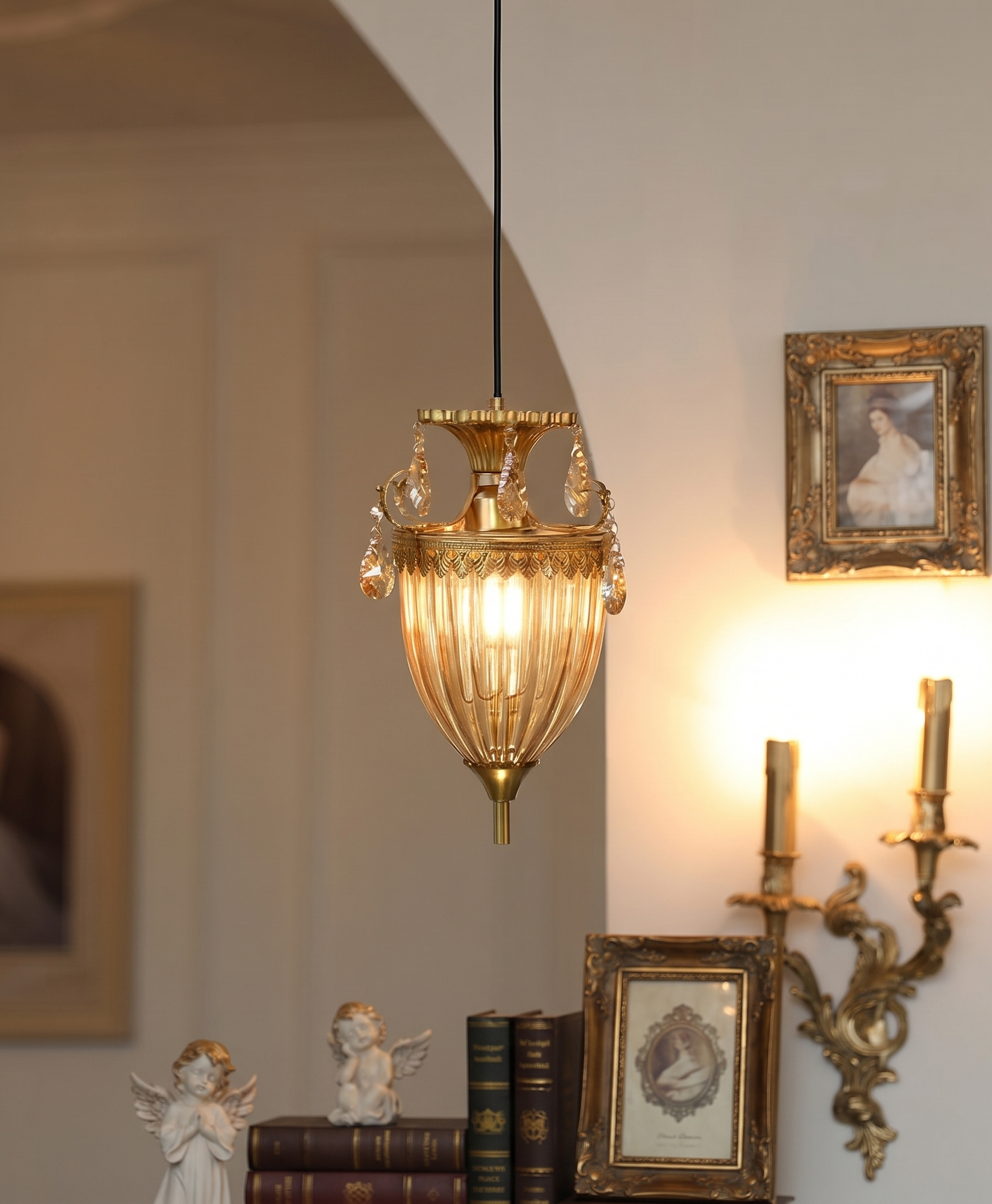 Imperial Iris (Glass, Amber) Hanging Light