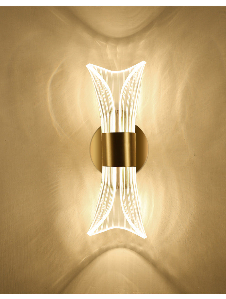Transparent Curvy Led Wall Light