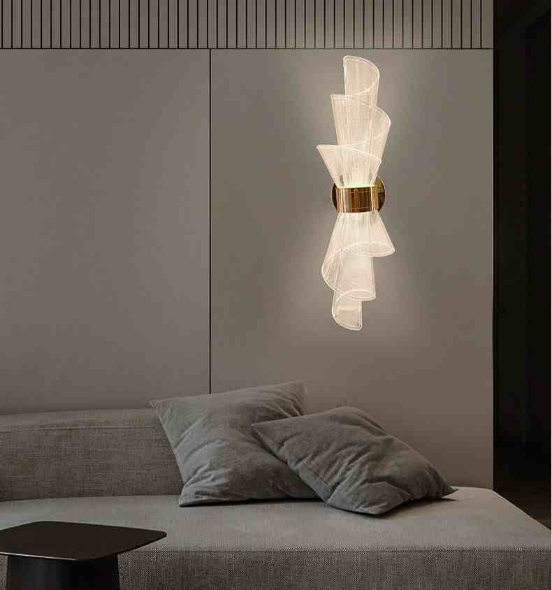 Lorenzo (Gold) Acrylic Wall Light
