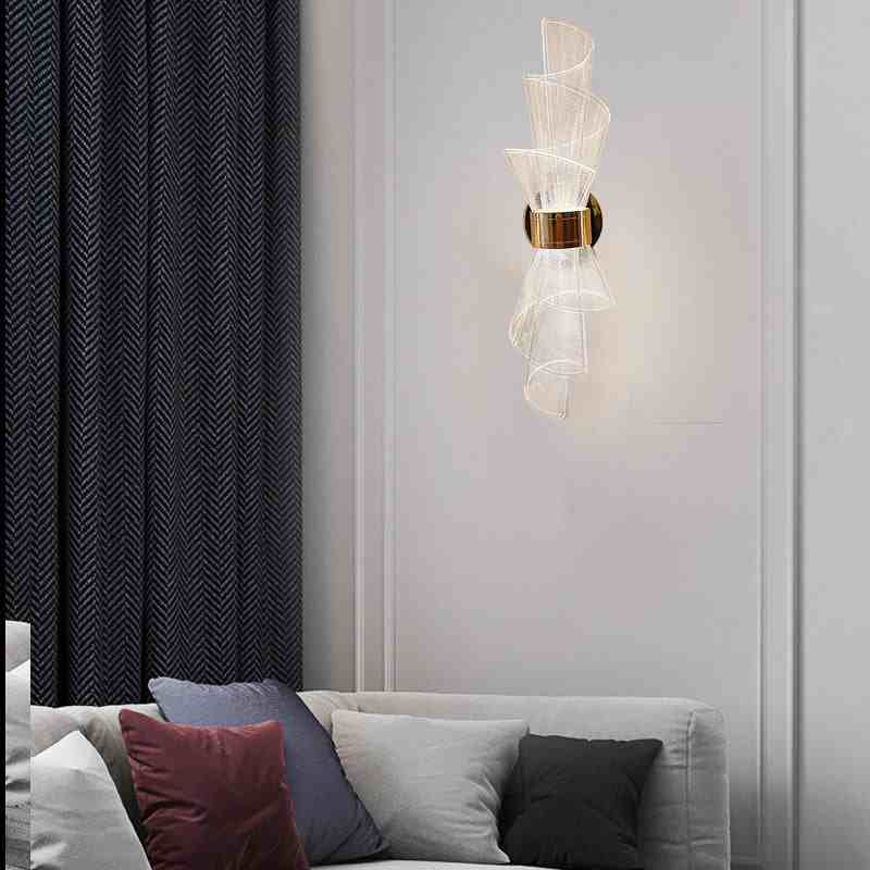 Lorenzo (Gold) Acrylic Wall Light