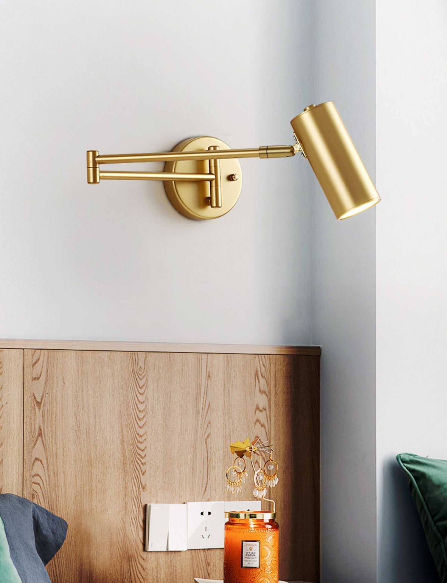Luxury LED Gold Long Arm Adjustable Wall Light
