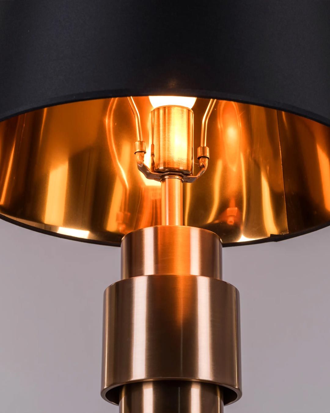 Stacked Cycliner Table Lamp