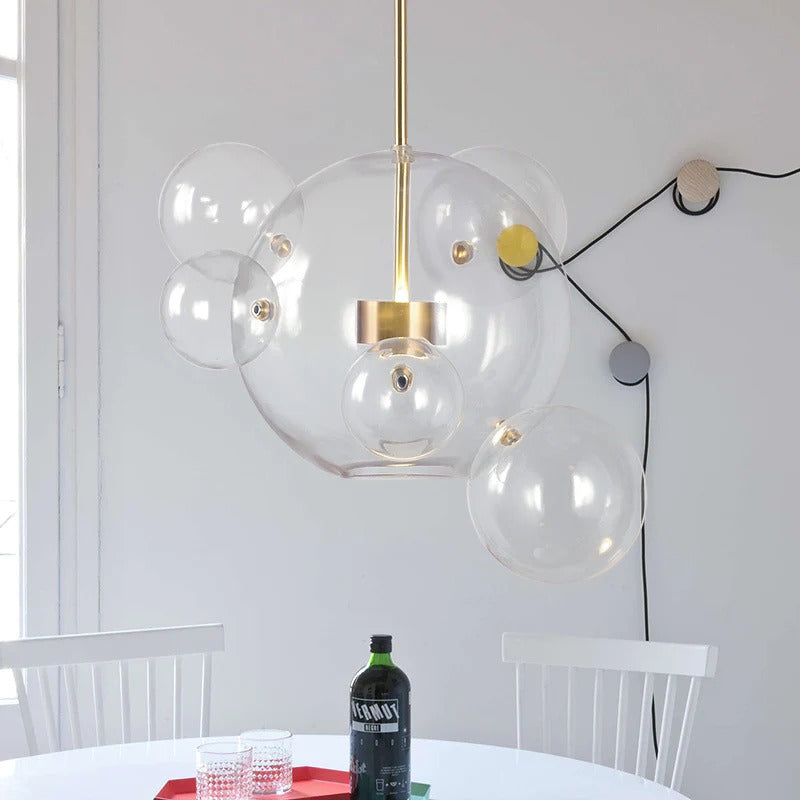 Pendant Lamp with a Clear Design