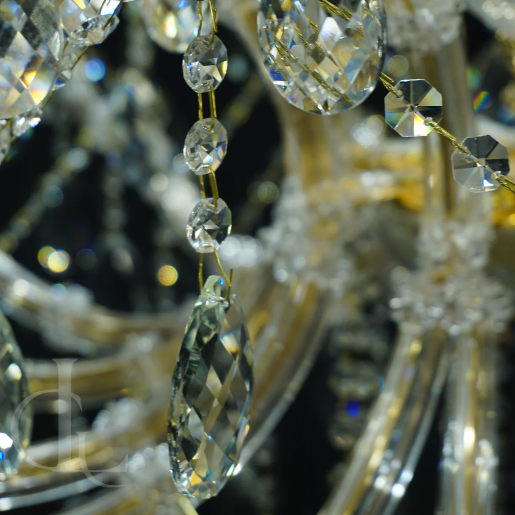 Stanza of Candles (Gold, 24‑Arm)