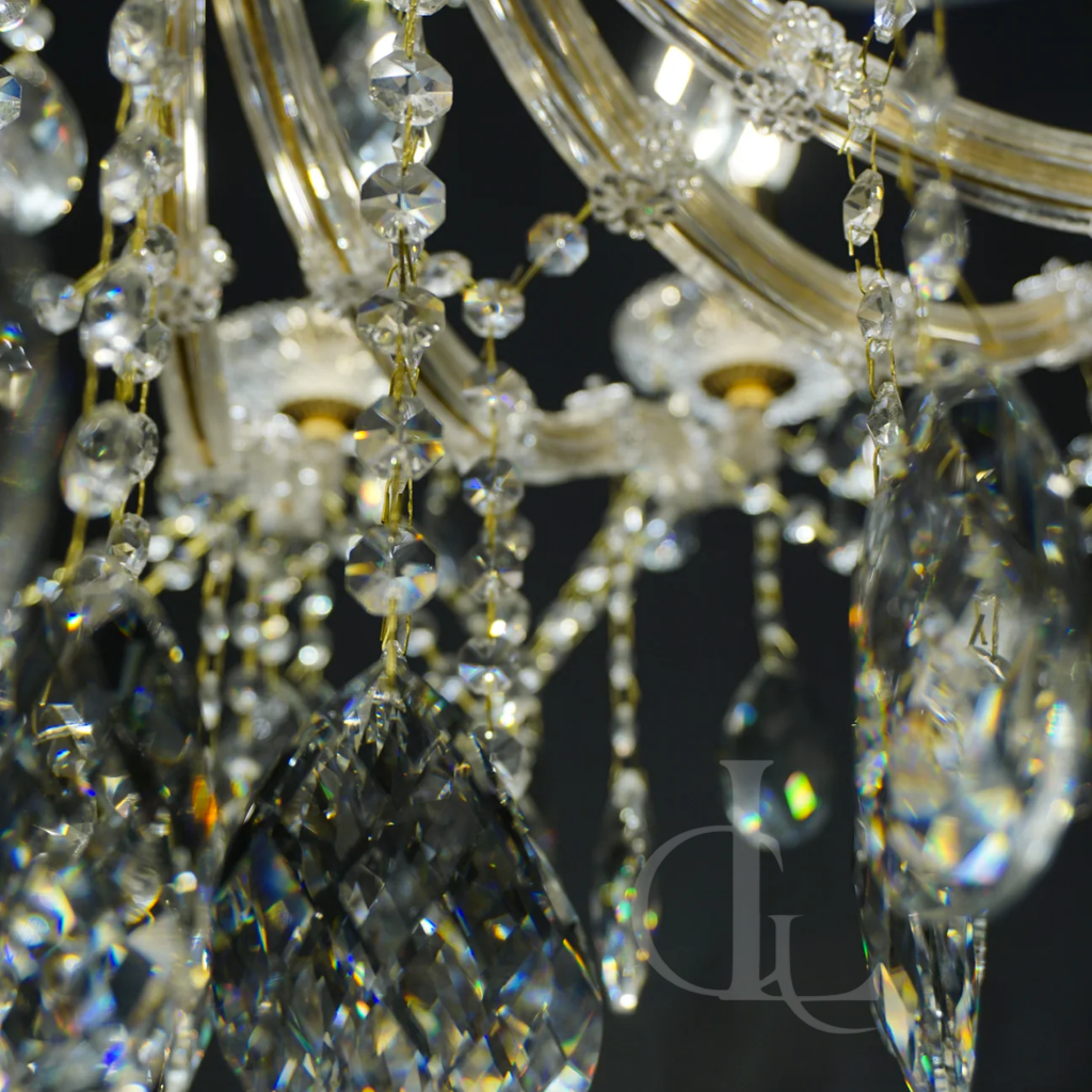 Stanza of Candles (Gold, 24‑Arm)