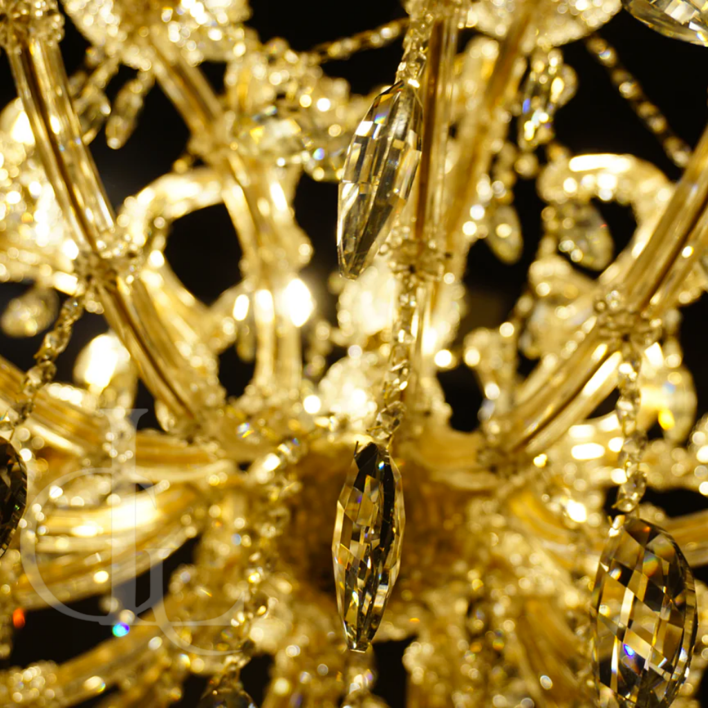 Stanza of Candles (Gold, 24‑Arm)