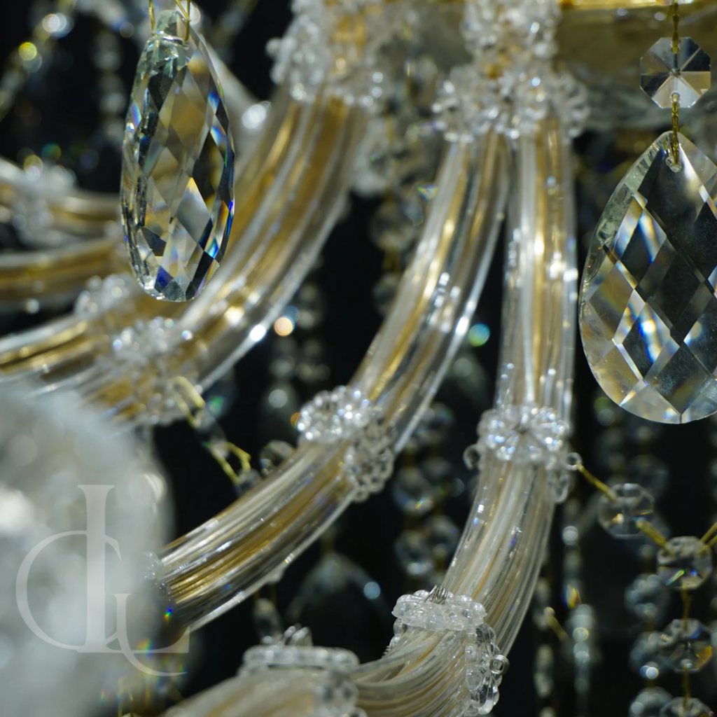 Stanza of Candles (Gold, 24‑Arm)