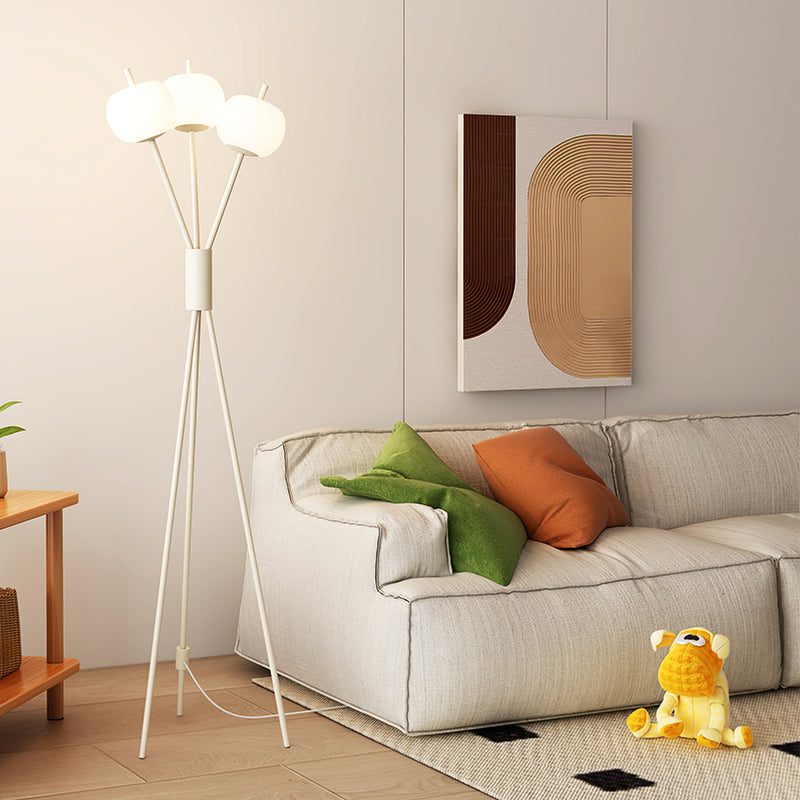 Bouquet Elegance: Floor Lamp with Three Lights