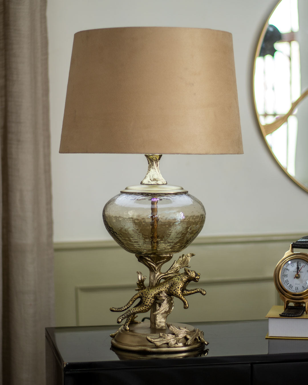 Running Leopard Table Lamp