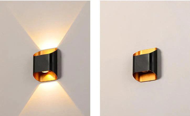 2 Led Outdoor Black Gold Wall Light