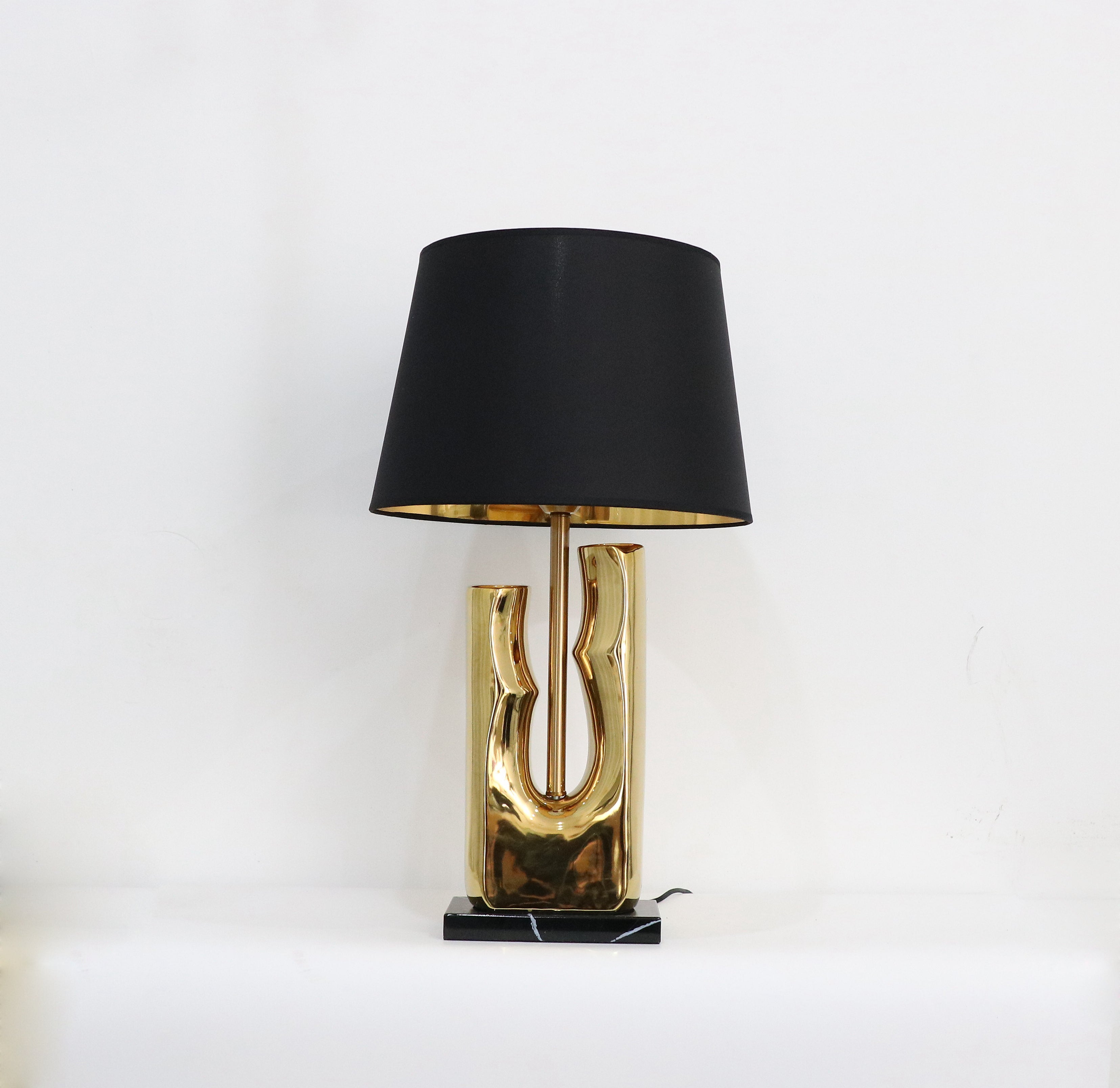 Curves of Gold: Sculpture Table Lamp