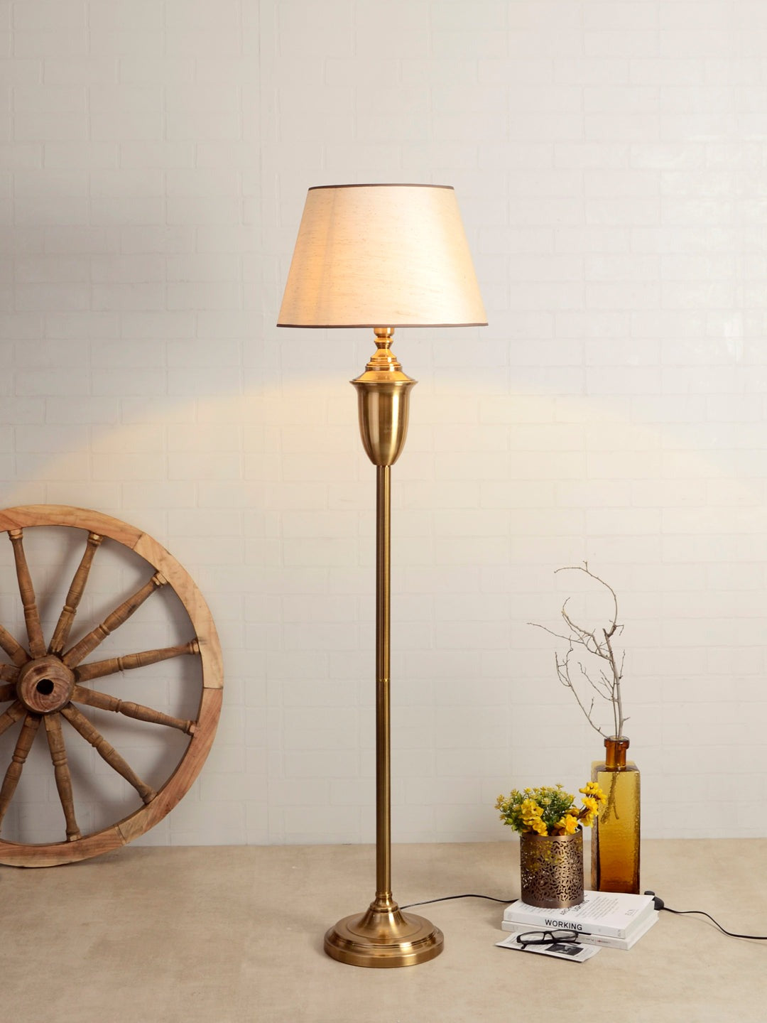 Metal Frame Home Lighting Standing Lamp